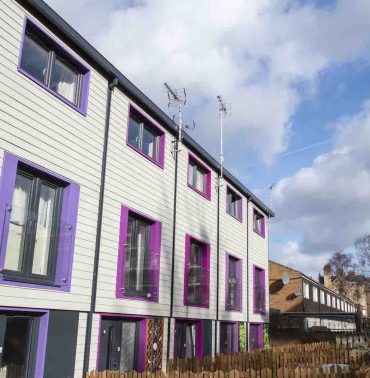﻿More Nottingham homes to get super energy saving measures