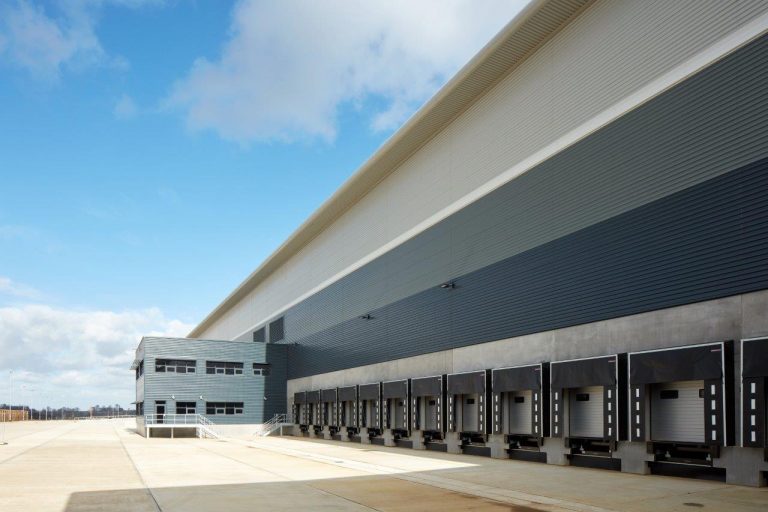 First UK logistics building to go beyond “Net Zero“ built in Daventry