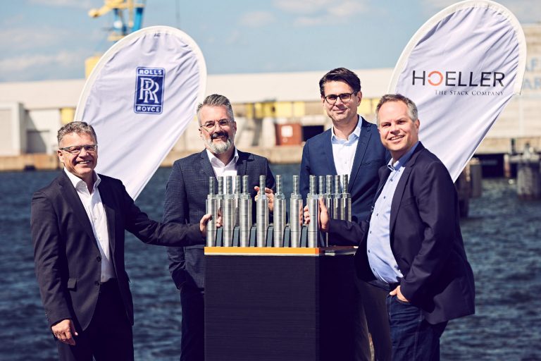 Rolls-Royce enters the hydrogen production market and acquires majority stake in electrolysis stack specialist
