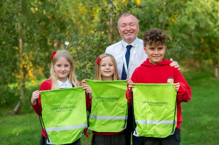 Nottinghamshire homebuilder helps pupils look on the bright side for walk to school month