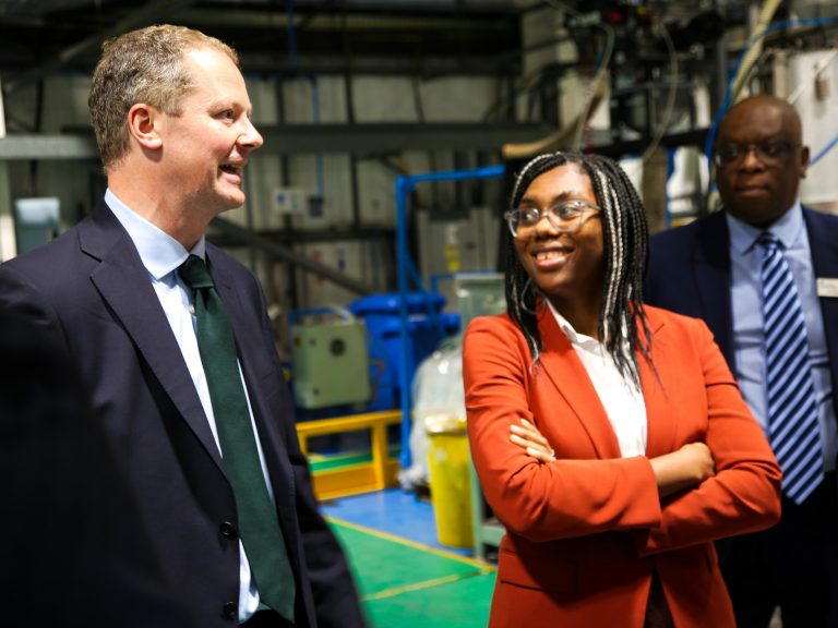 Government minister visits Leicestershire manufacturer to discuss trade opportunities