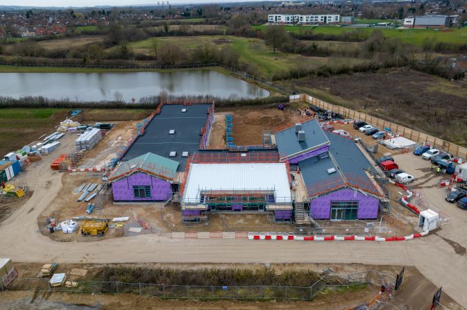 New Derby primary school hits construction milestone