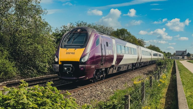 Prime Minister urged to ‘switch on’ East Midlands by naming the date for electrification of final section of Midland Mainline