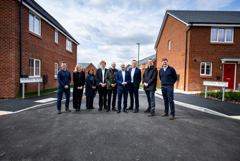 Final handover of family homes for new Bestwood community