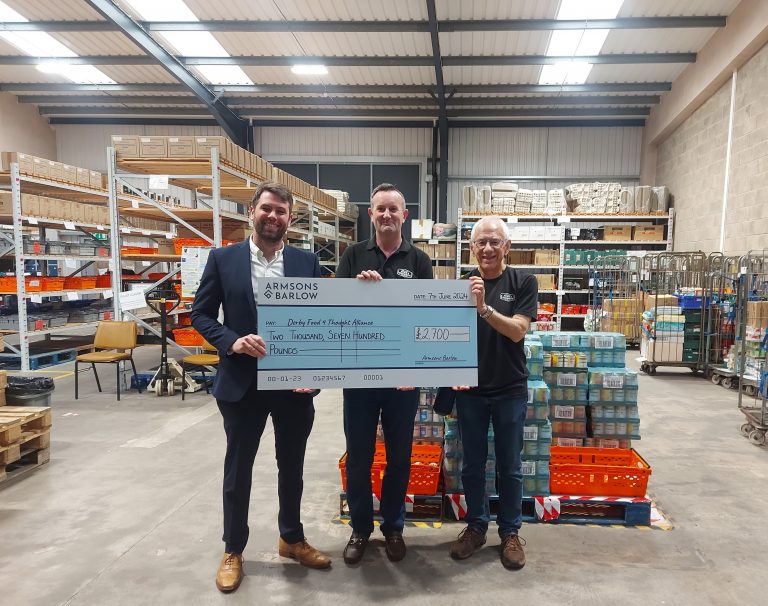 Armsons Barlow raises £2,700 for Derby Food 4 Thought Alliance at annual charity golf day