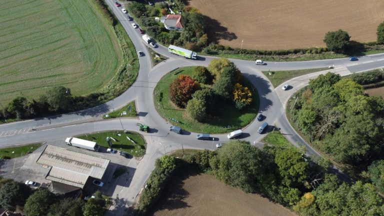 Gibbet Hill junction nearly at 100% capacity