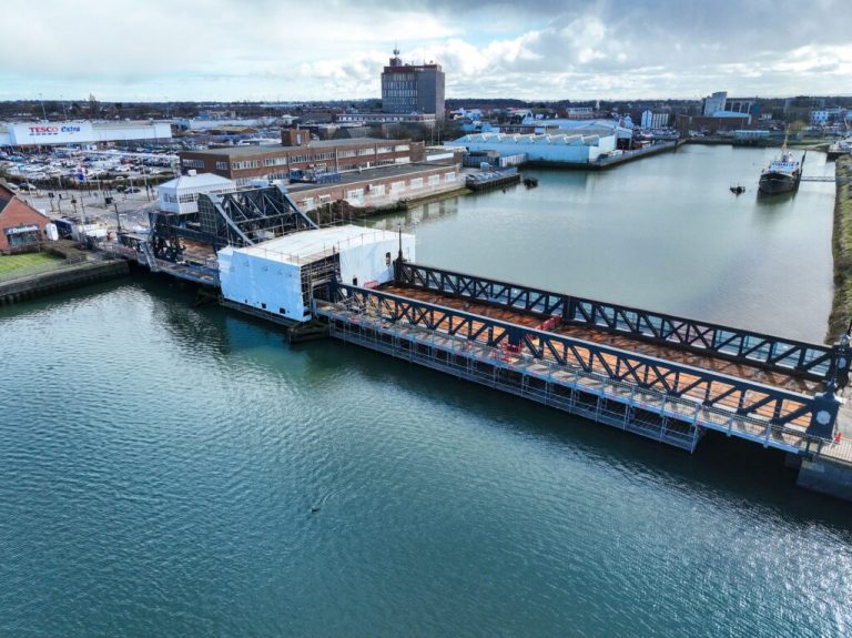 Council seeks new contractor after delays in Grimsby bridge project