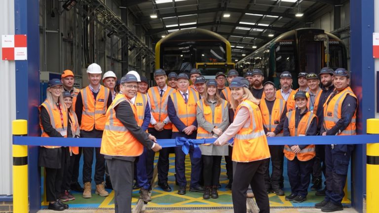 Siemens expands UK rail capabilities with new Northampton facility